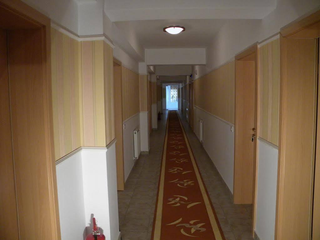 Hotel Vila Veneto Тімішоара Екстер'єр фото